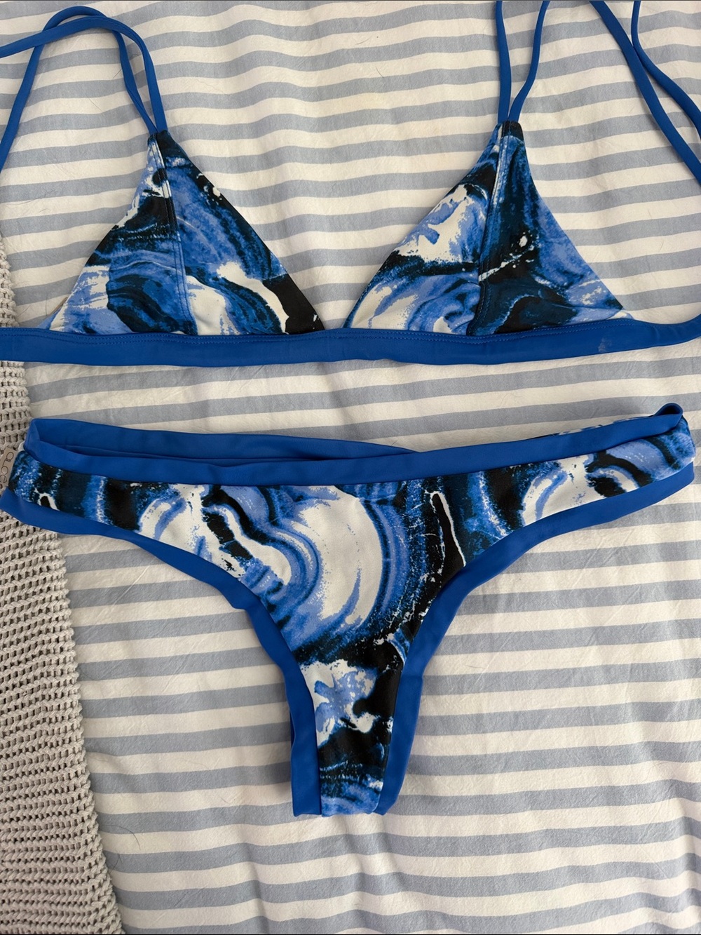 Aloe Blue reversible Bikini Set